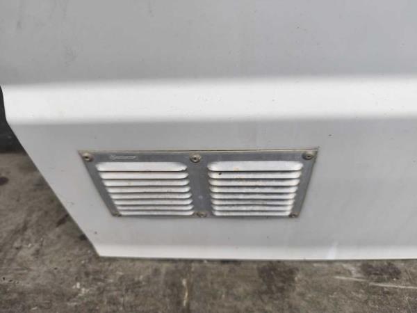 PORTE ARRIERE DROIT MERCEDES - Vue 3